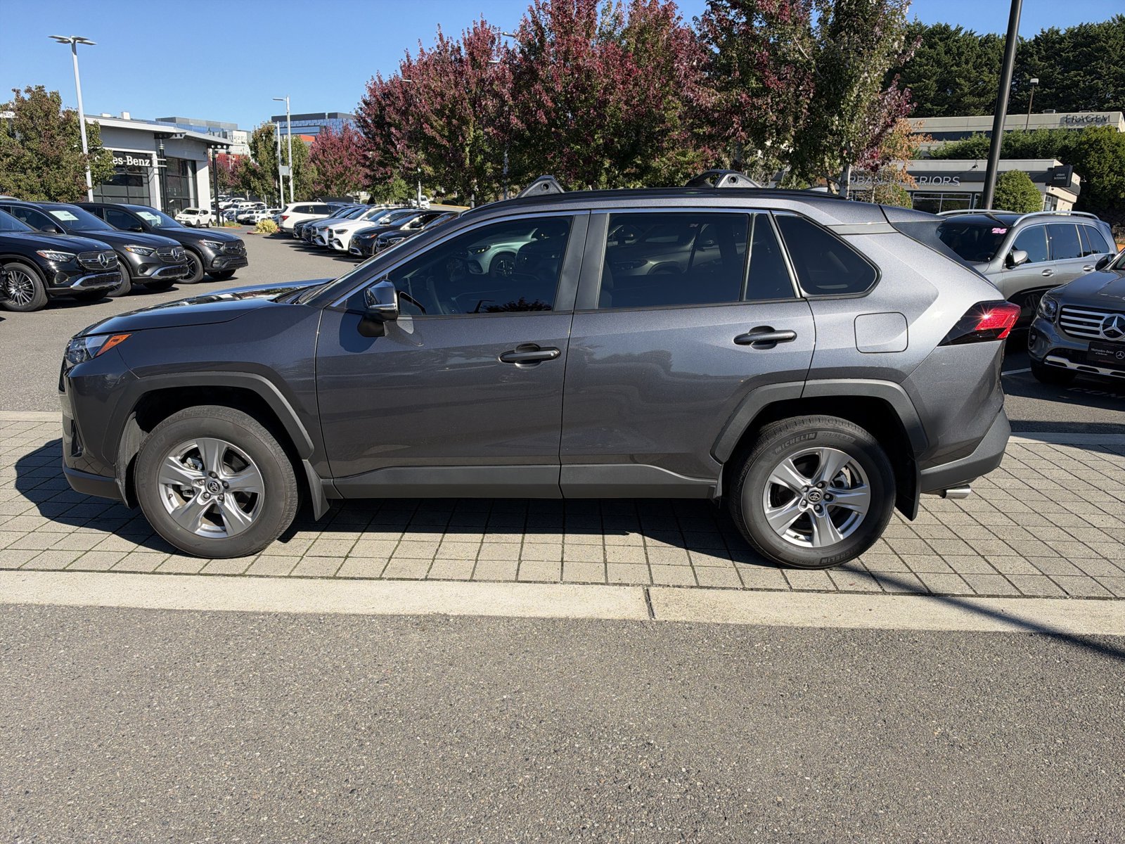 Used 2024 Toyota RAV4 XLE w/ Convenience Package AWD/4WD image 8