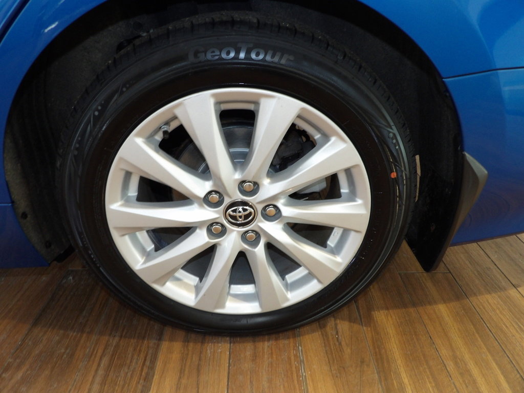 Used 2019 Toyota Camry LE image 9