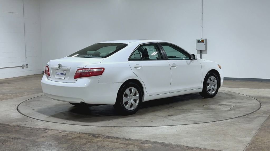 Used 2009 Toyota Camry LE FWD image 8