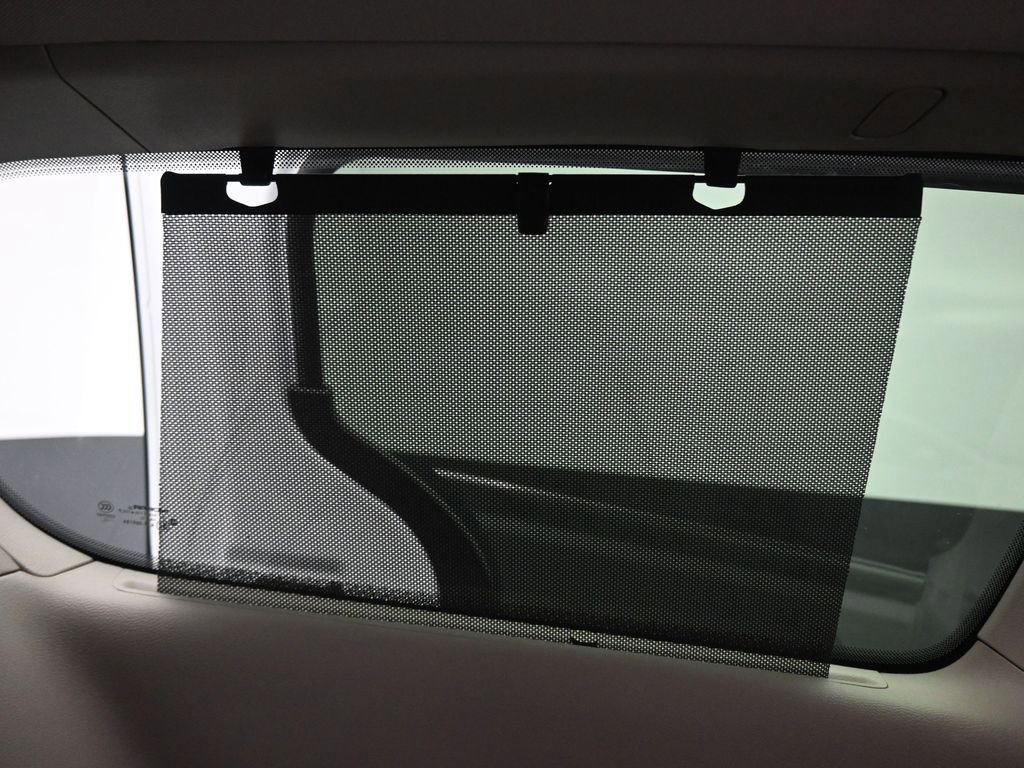 Used 2022 Chrysler Pacifica Touring-L image 43