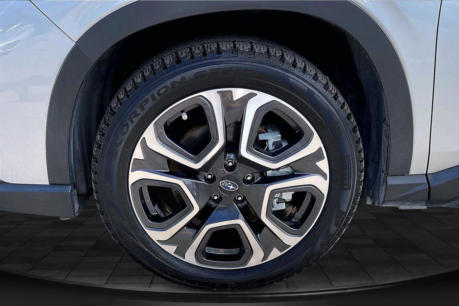 Used 2023 Subaru Ascent Touring AWD/4WD image 36