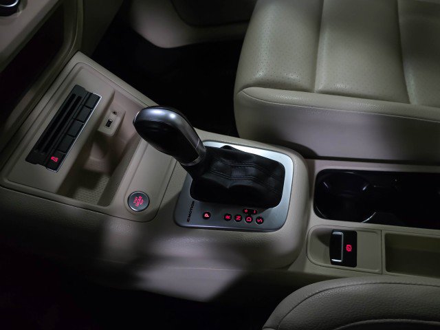 Used 2017 Volkswagen Tiguan S image 26