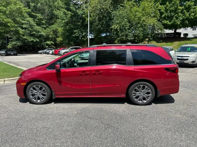 Used 2025 Honda Odyssey Touring image 8