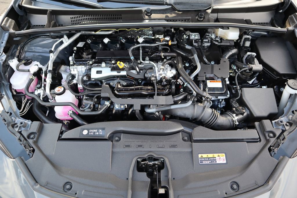 Certified 2025 Toyota Prius LE image 28