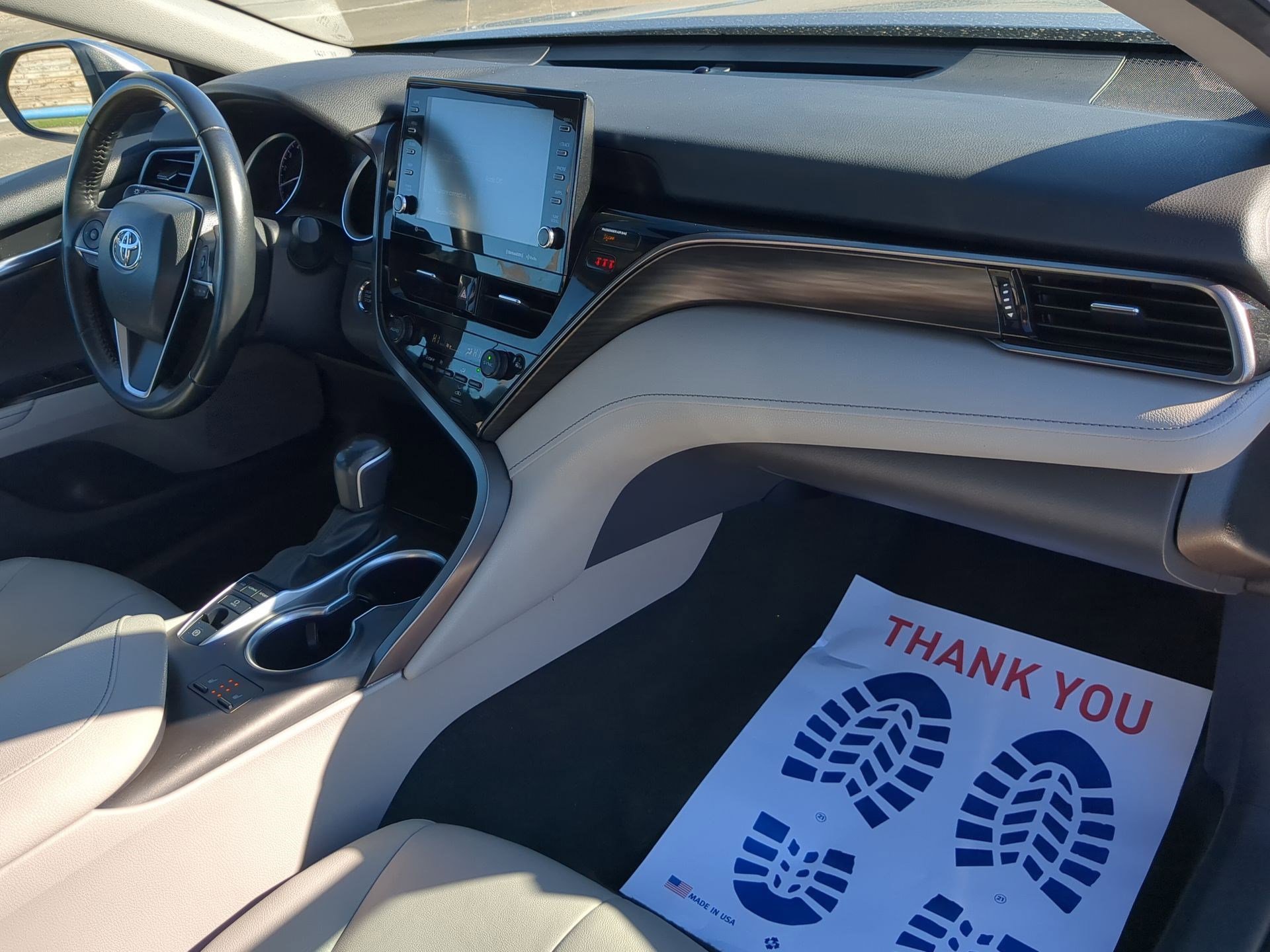 Used 2023 Toyota Camry XLE image 32