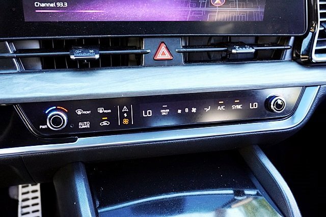 Used 2025 Kia Sportage X-Line Prestige image 35