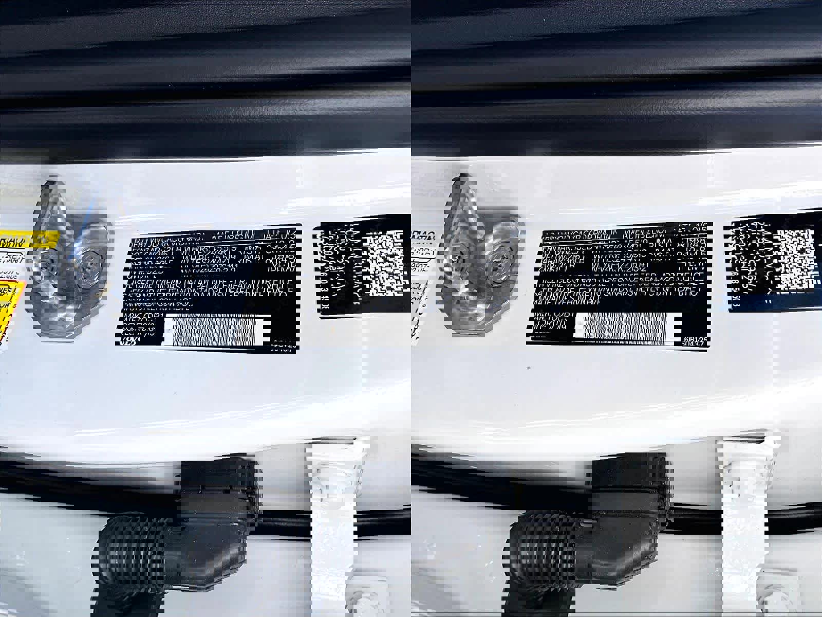 New 2026 Volvo EX30 Plus w/ Protection Package Premier image 36