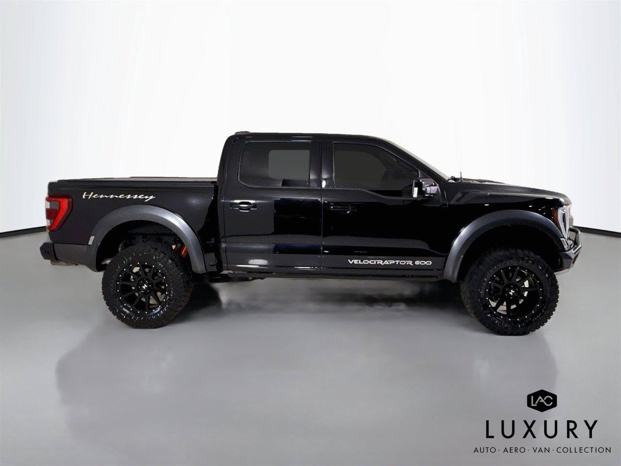 Used 2023 Ford F150 Raptor w/ Raptor 37 Performance Package AWD/4WD image 5