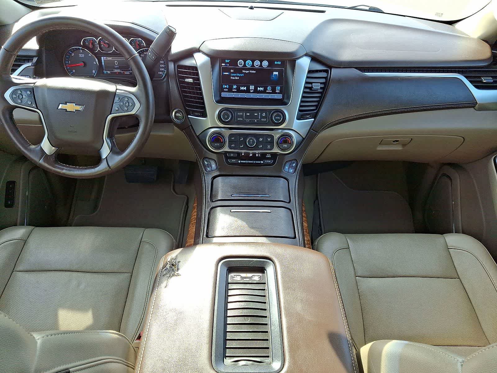 Used 2018 Chevrolet Suburban Premier image 11