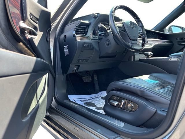 Used 2018 Lexus LS 500 AWD w/ Luxury Package image 8