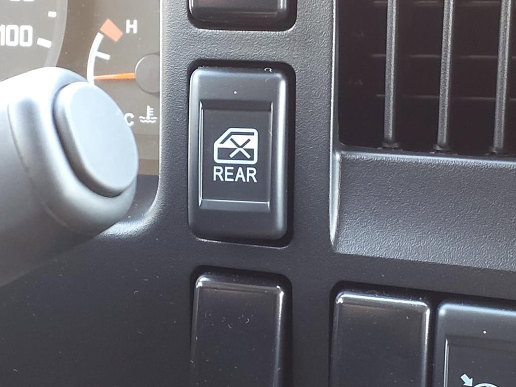 New 2025 Chevrolet Low Cab Forward image 11