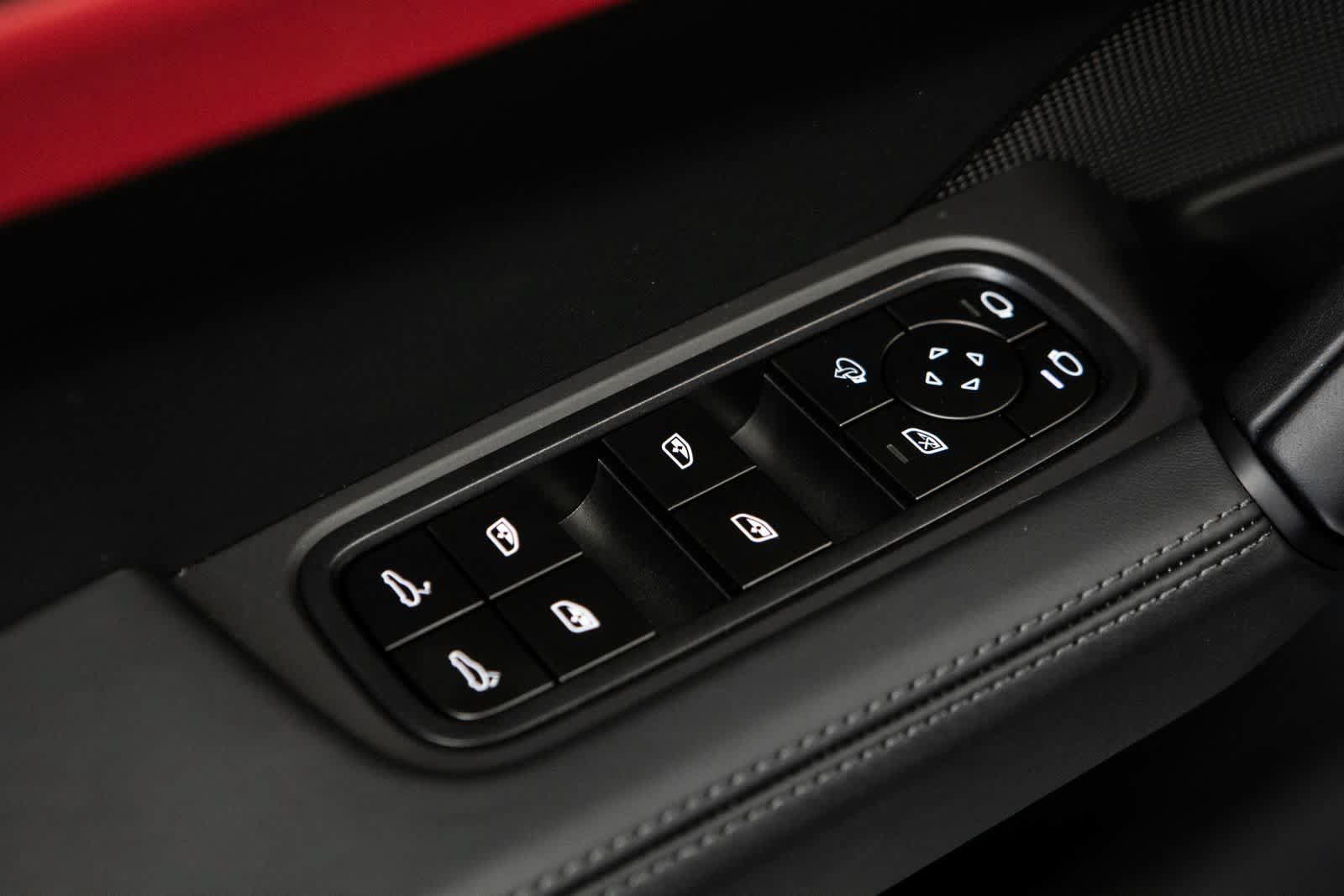 New 2026 Porsche Cayenne GTS AWD/4WD image 20