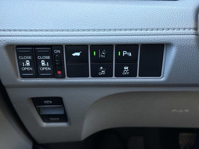 Used 2019 Honda Odyssey Touring image 27