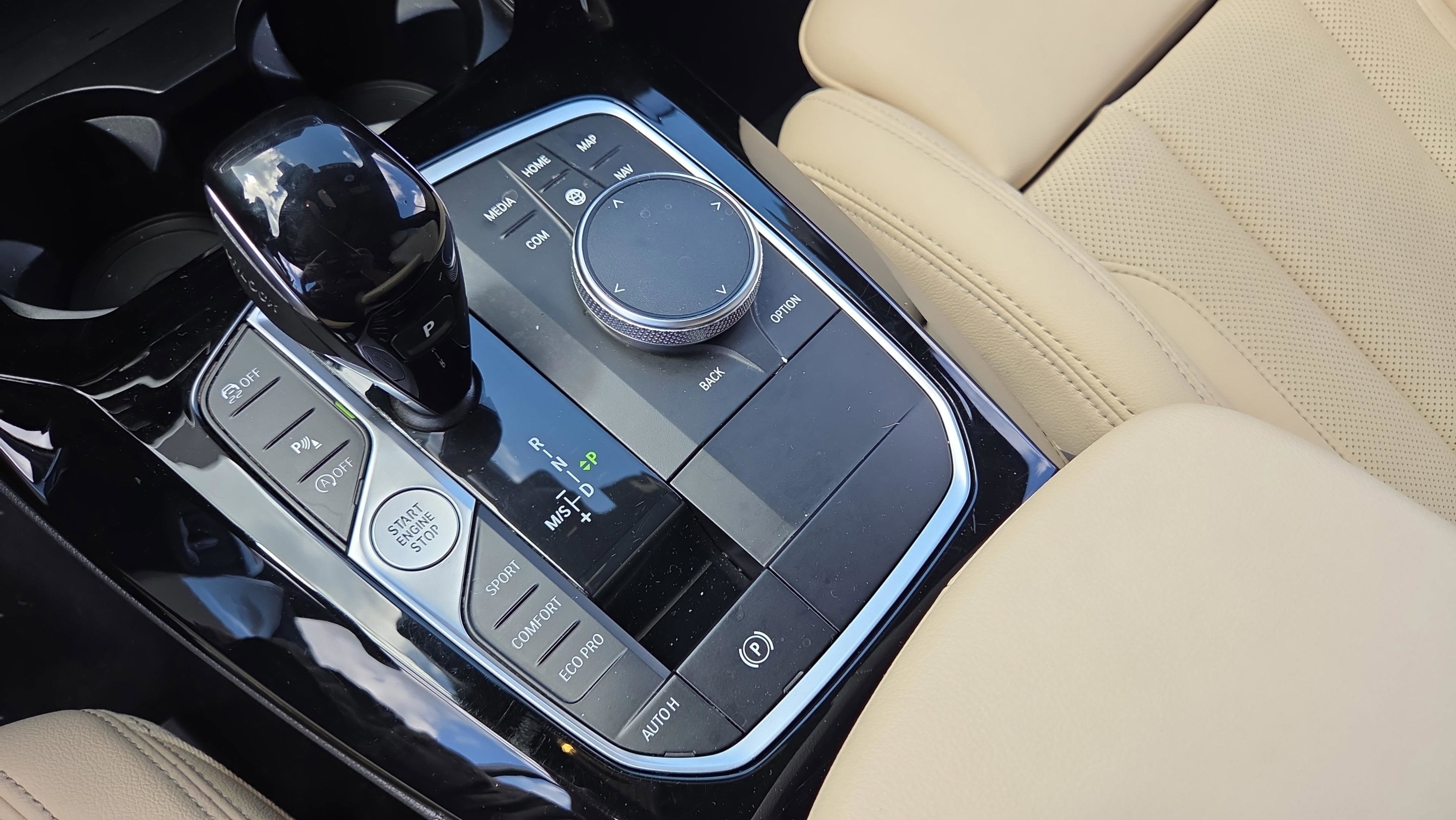 Certified 2024 BMW X3 sDrive30i w/ Convenience Package image 37