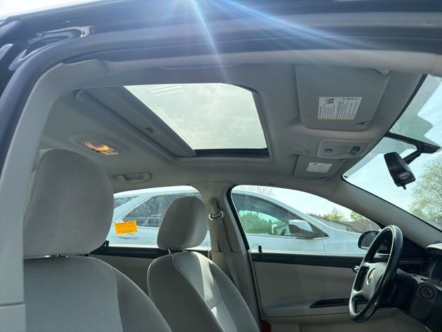 Used 2014 Chevrolet Impala LT w/ LT Sunroof Package FWD image 11