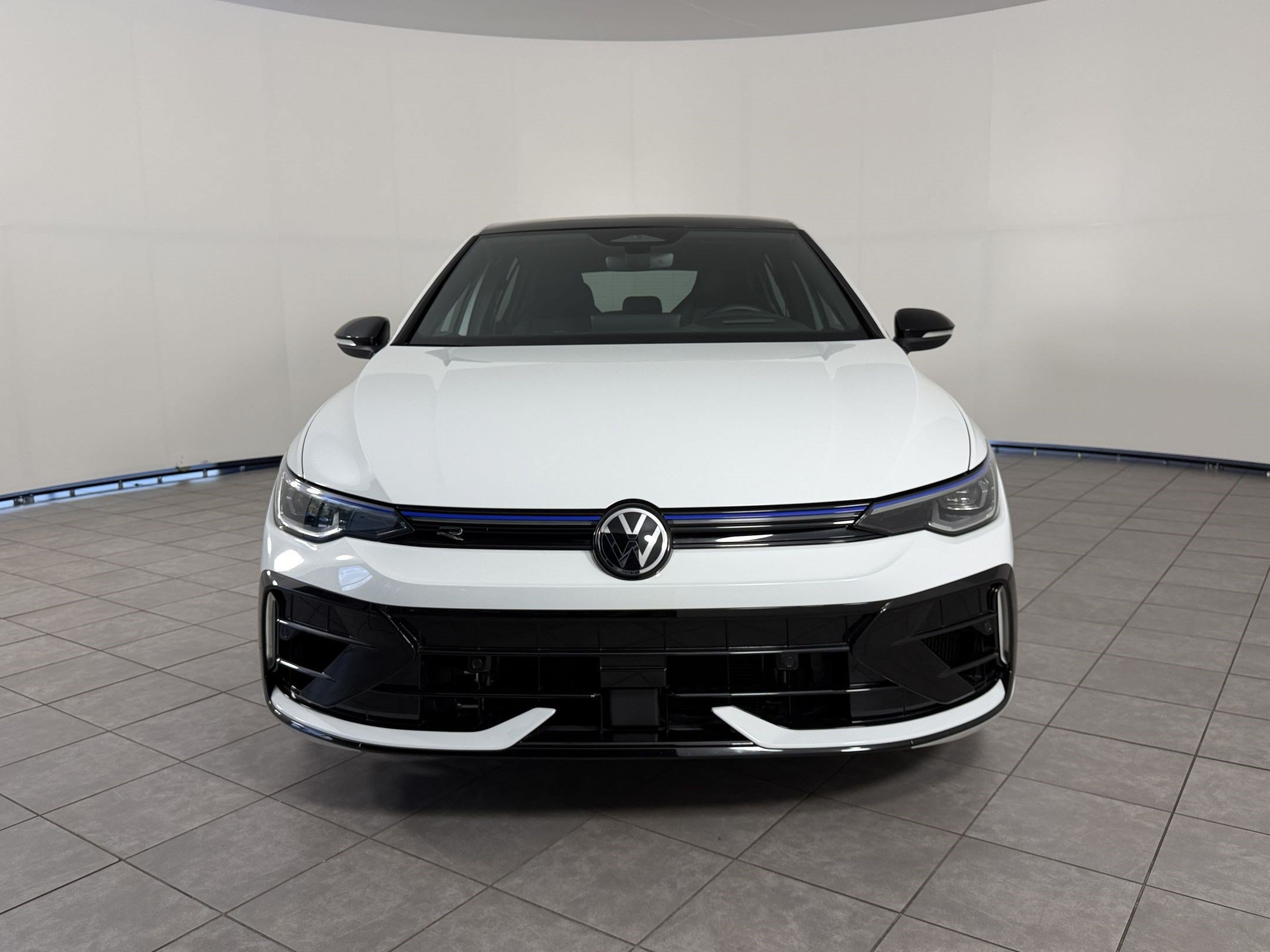 Used 2026 Volkswagen Golf AWD/4WD image 6