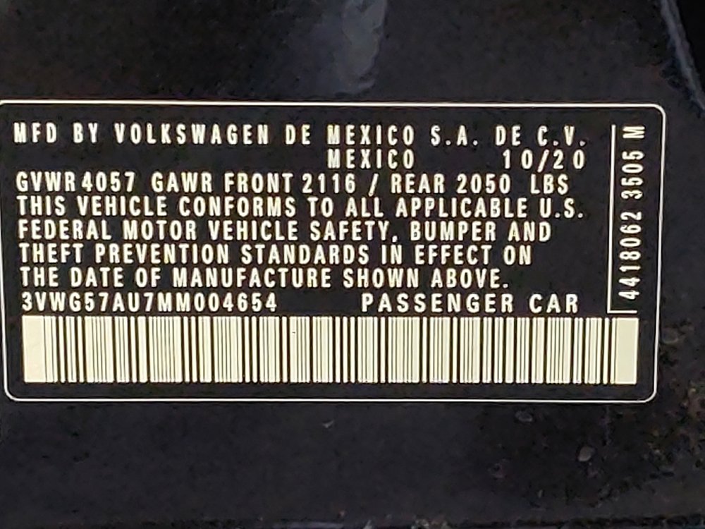 Used 2021 Volkswagen Golf 4-Door image 33