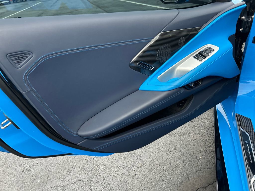 Used 2022 Chevrolet Corvette Stingray Premium Cpe w/ Z51 Performance Package RWD image 18