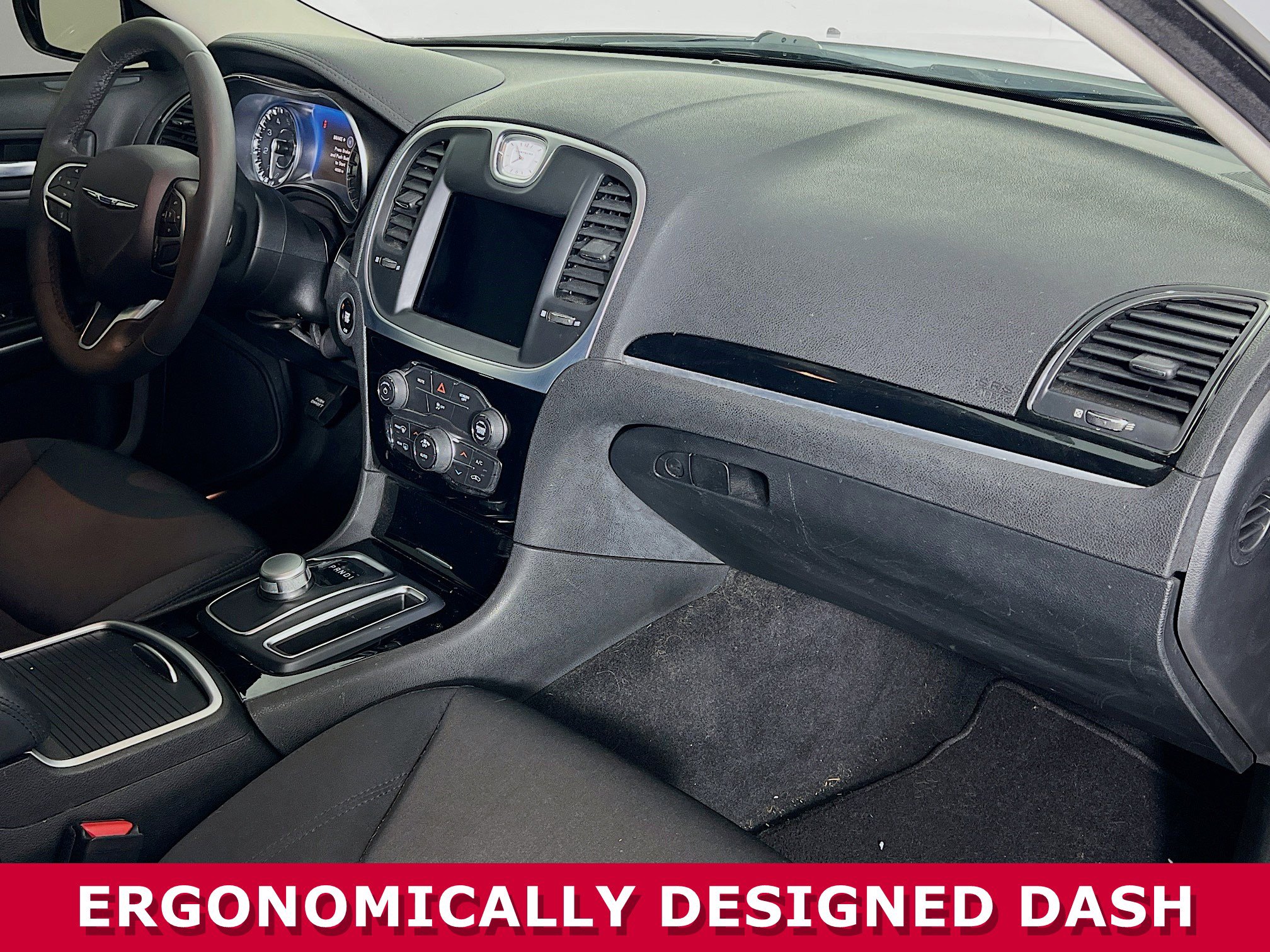 Used 2023 Chrysler 300 Touring w/ Sport Appearance Package image 21