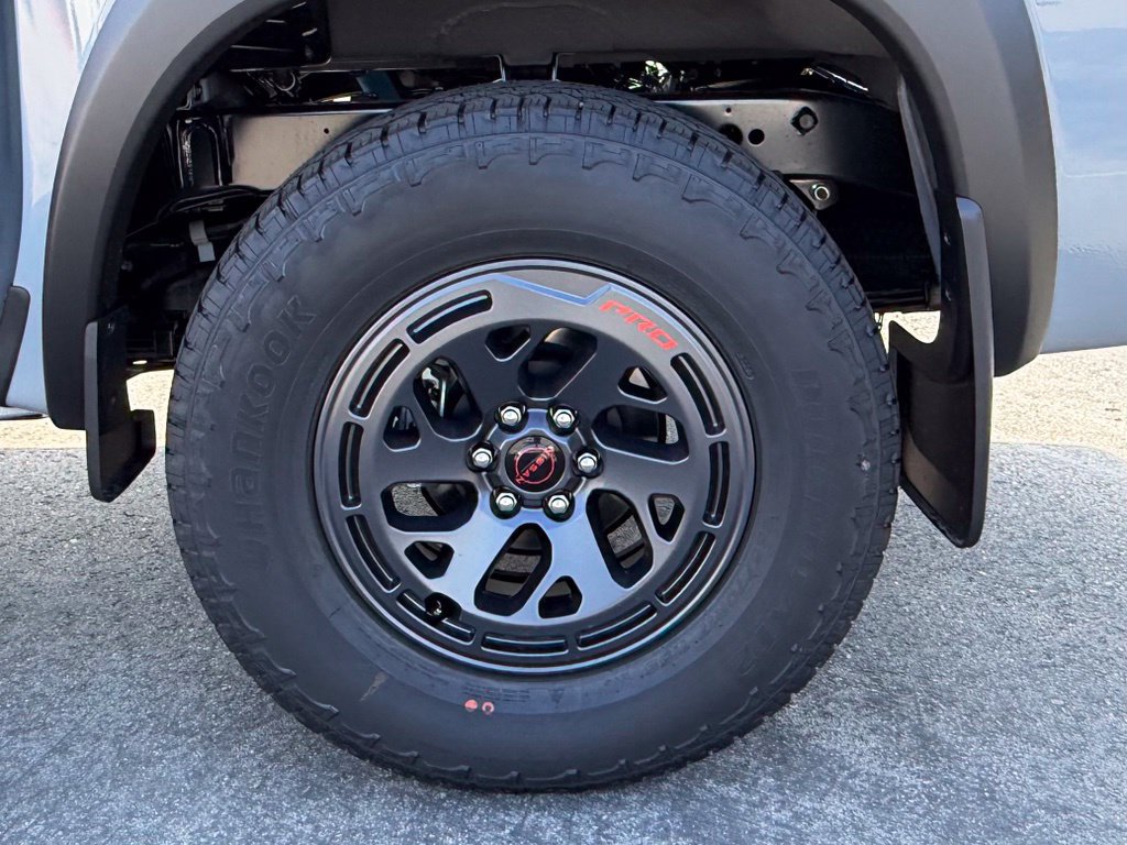 New 2027 Nissan Frontier PRO-4X w/ Tow Package AWD/4WD image 8