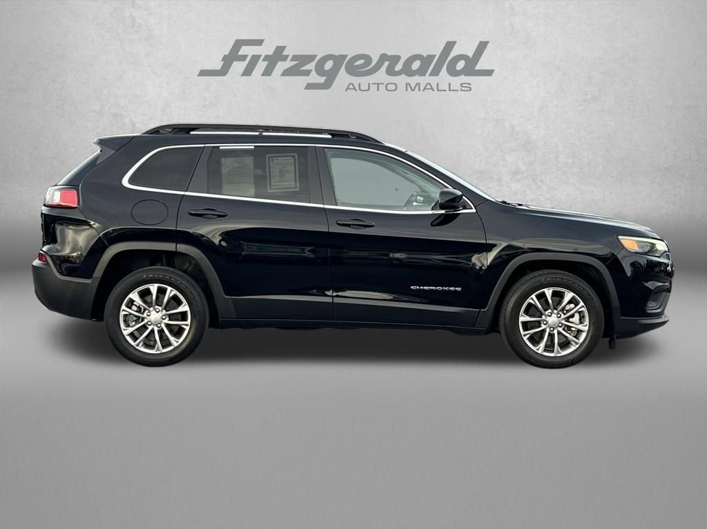 Used 2022 Jeep Cherokee Latitude Lux FWD image 3