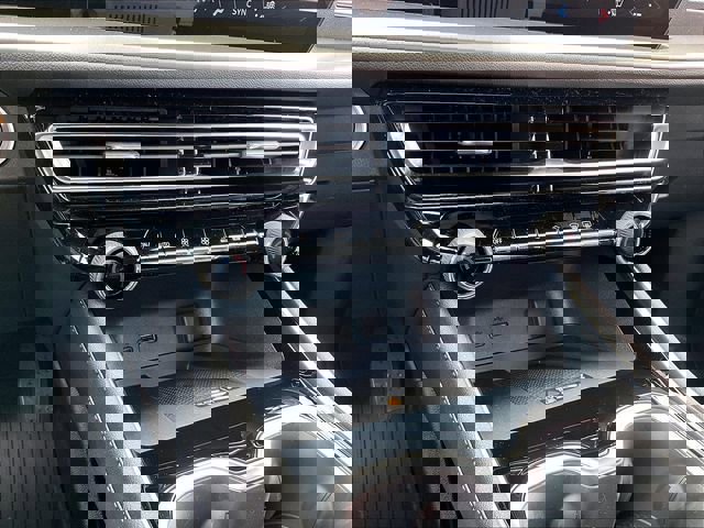 New 2026 Chevrolet Traverse LT w/ Sun and Wheel Package image 22