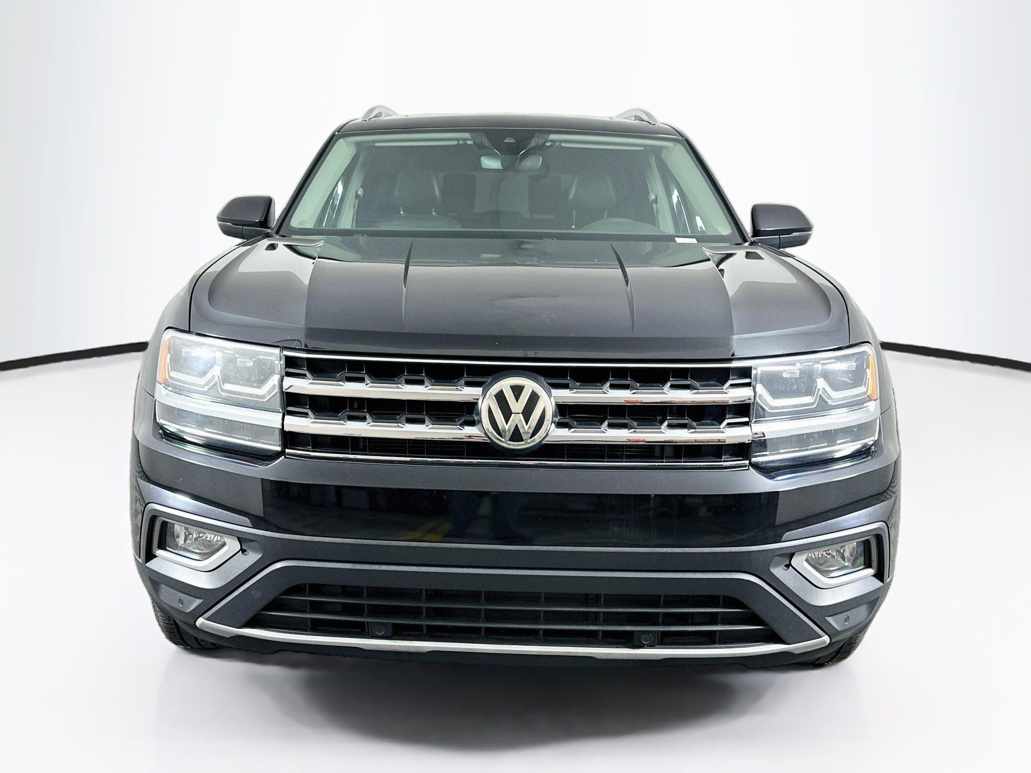 Used 2019 Volkswagen Atlas SEL FWD image 2