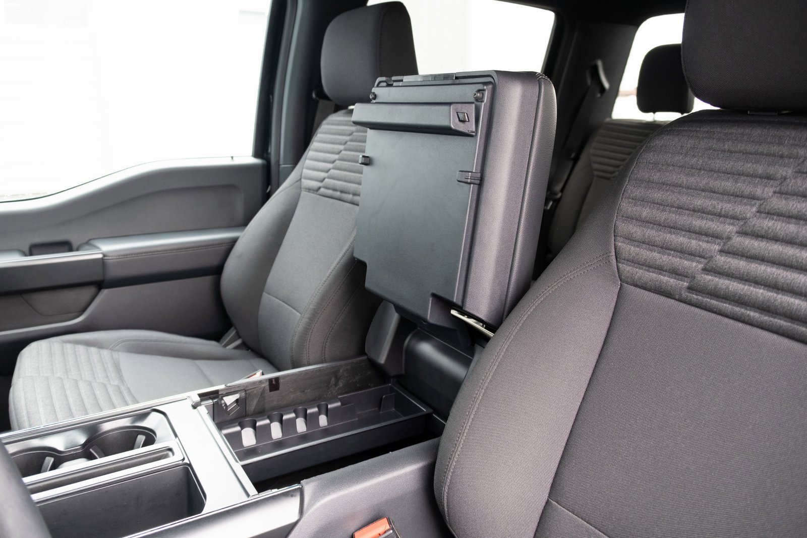 Used 2023 Ford F150 XL w/ Trailer Tow Package image 8