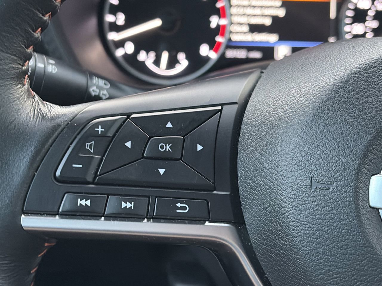 Certified 2023 Nissan Sentra SR w/ SR Premium Package image 21