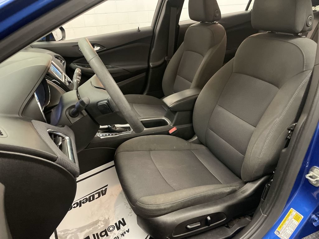 Used 2018 Chevrolet Cruze LT w/ Convenience Package FWD image 12