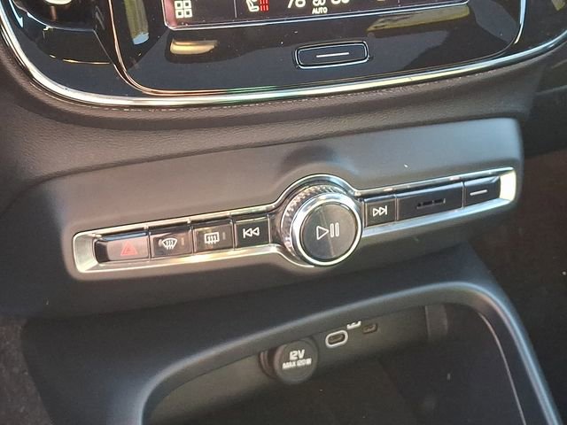 Used 2023 Volvo C40 P8 Recharge Plus w/ Climate Package image 19