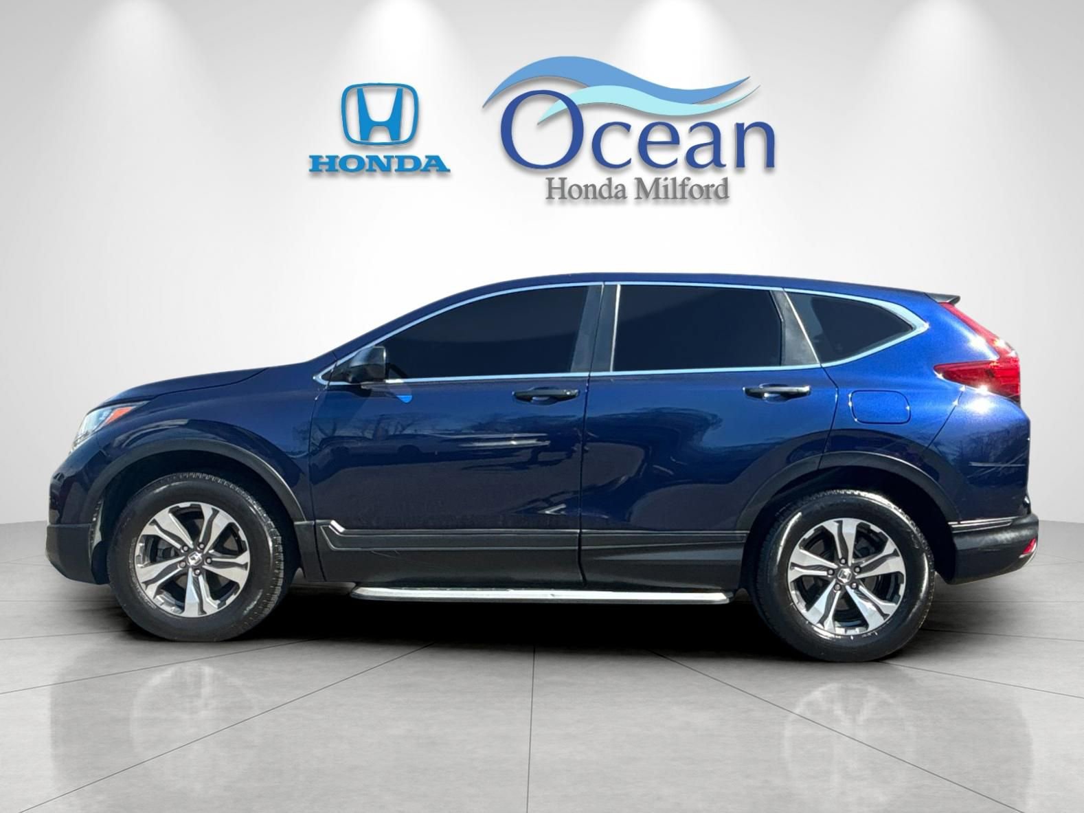 Used 2019 Honda CR-V LX image 6