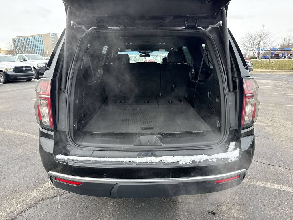 Used 2023 Chevrolet Suburban LT RWD image 25