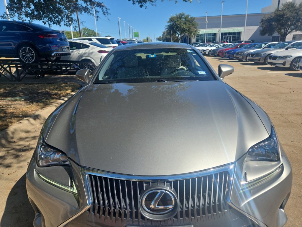 Used 2016 Lexus RC 200t RWD image 6