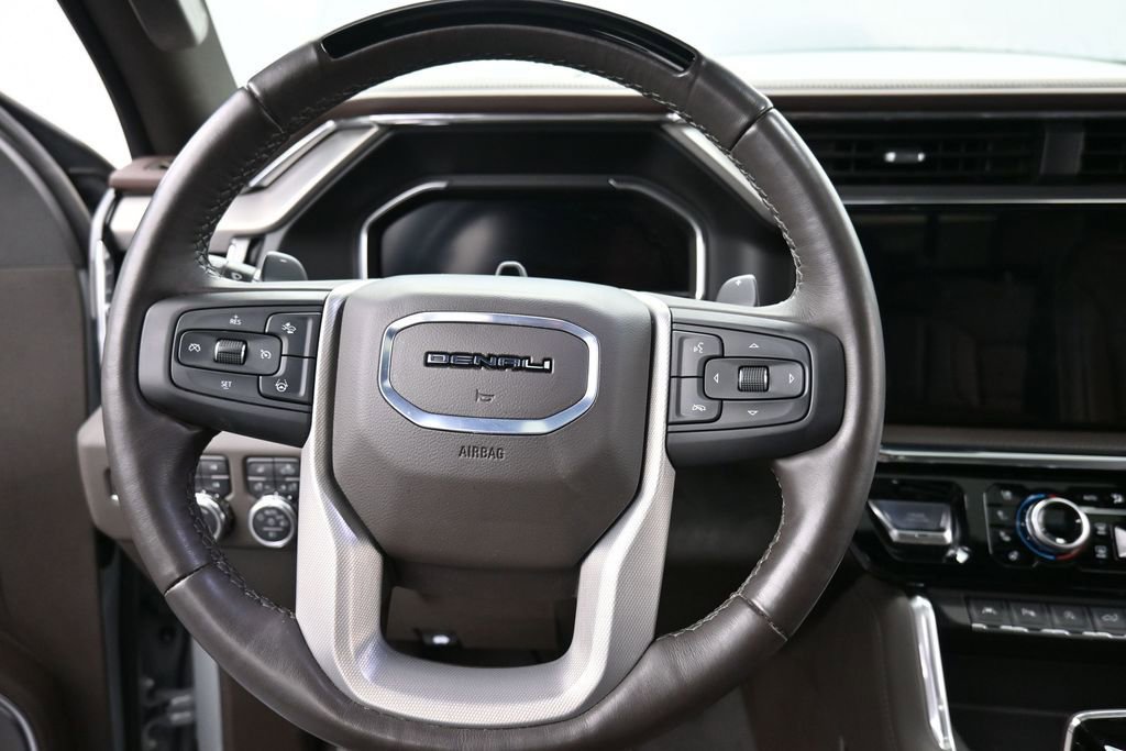 Used 2025 GMC Sierra 1500 Denali AWD/4WD image 11