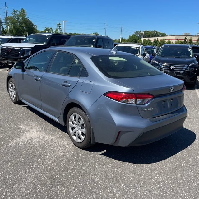 Used 2023 Toyota Corolla LE w/ Carpet Mat Package (TMS) FWD image 13