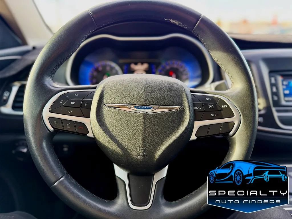 Used 2015 Chrysler 200 Limited w/ Convenience Group FWD image 11