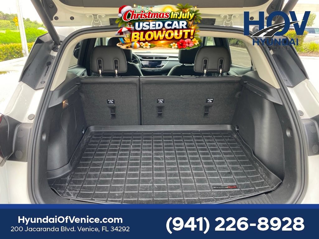 Used 2022 Buick Encore GX Essence w/ Experience Buick Package FWD image 31