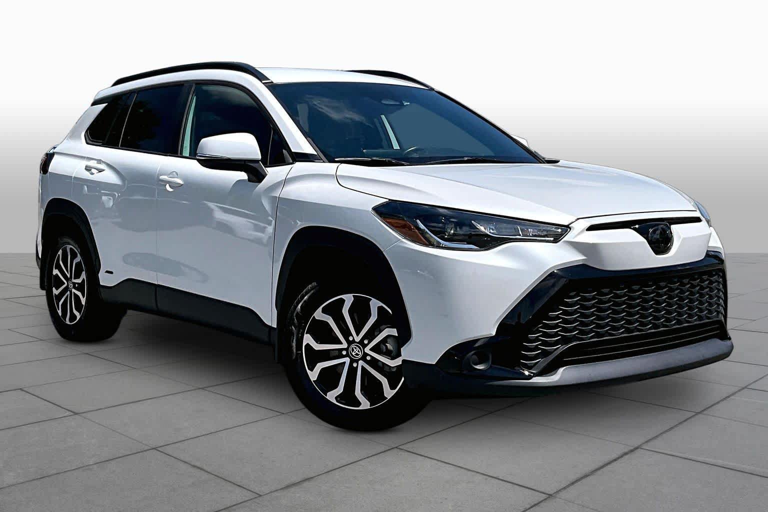 Used 2023 Toyota Corolla Cross AWD Hybrid image 3