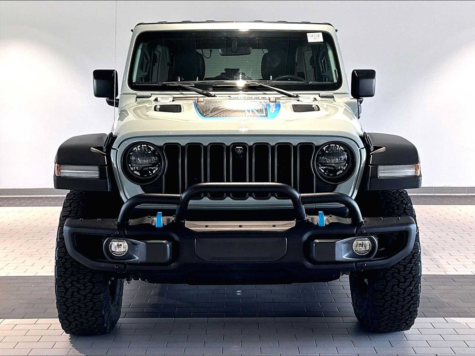 Used 2023 Jeep Wrangler Unlimited Rubicon 4xe AWD/4WD image 12