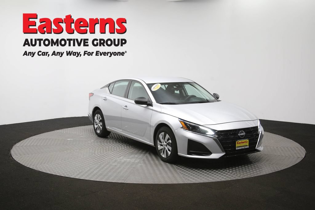 Used 2024 Nissan Altima 2.5 S FWD image 49