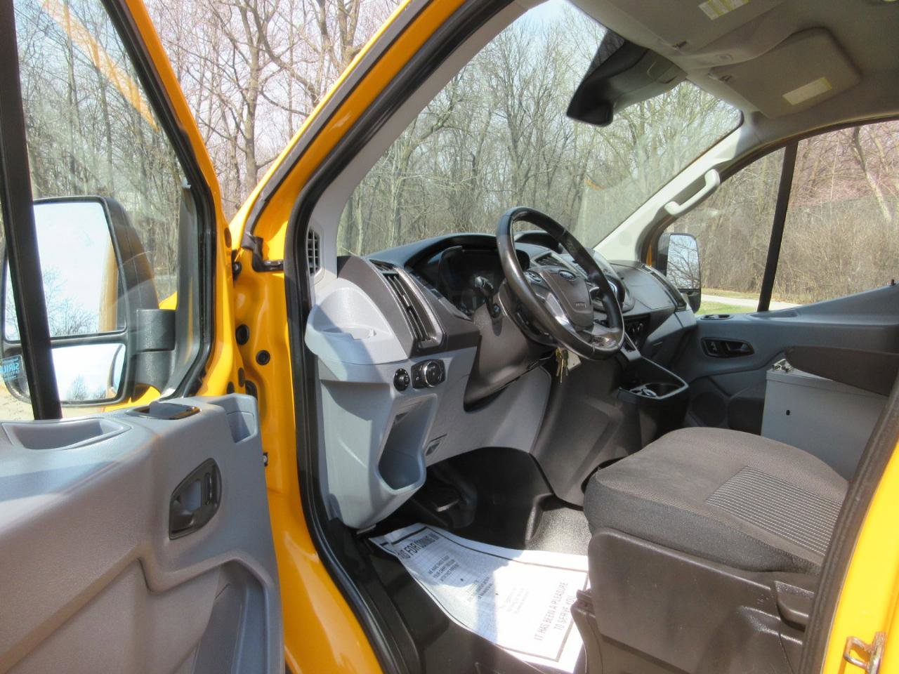 Used 2017 Ford Transit 250 130 Low Roof RWD image 30