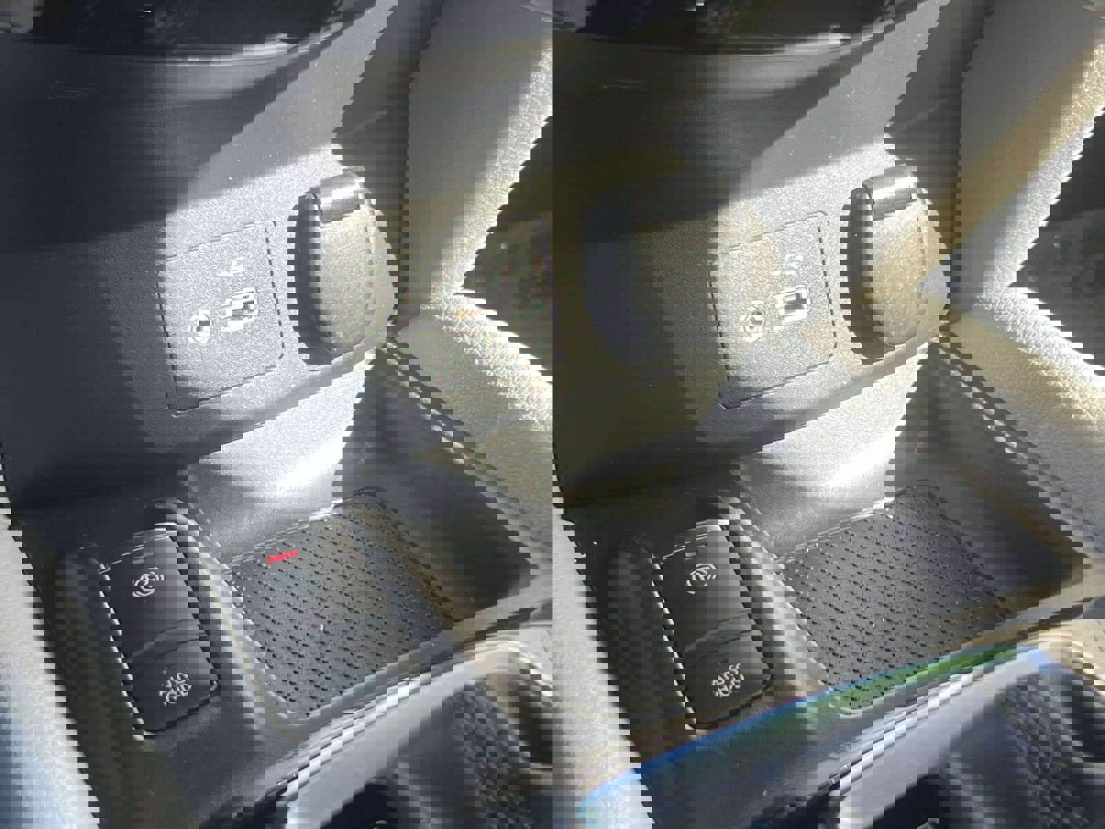 Used 2022 Nissan Rogue Sport SV w/ Technology Package image 15