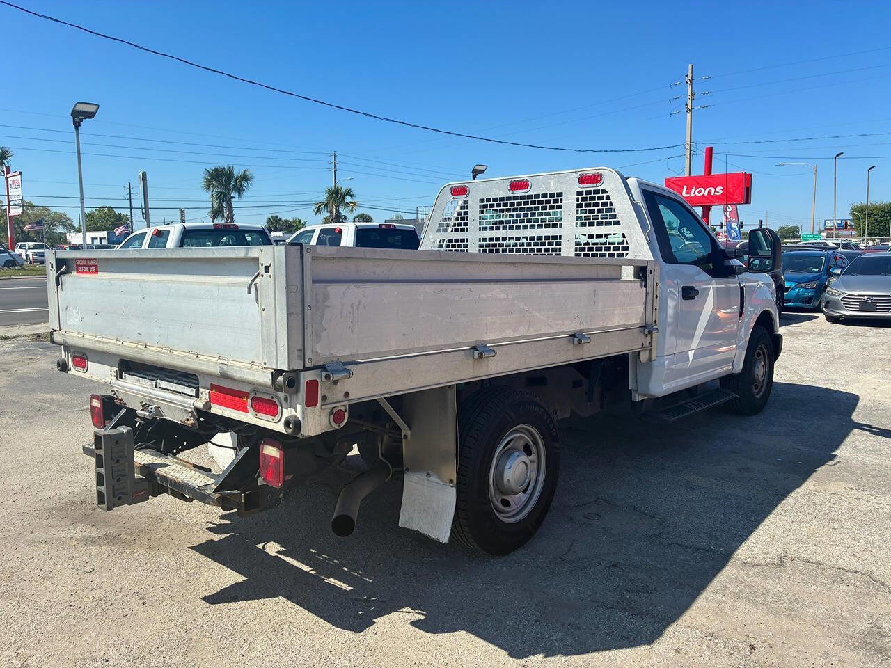 Used 2017 Ford F250 XL RWD image 5