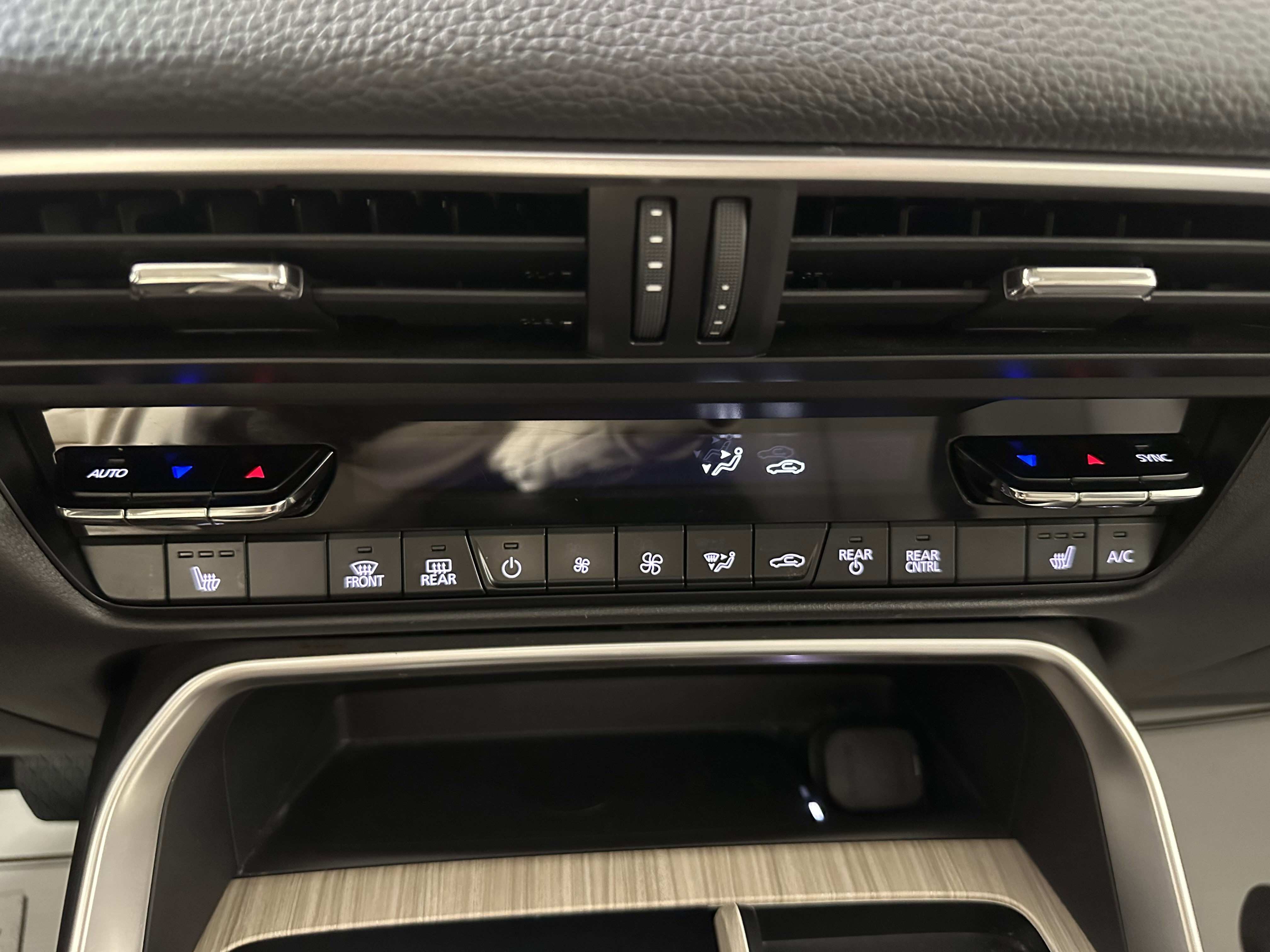 Used 2024 MAZDA CX-90 3.3 Turbo w/ Preferred Plus image 18