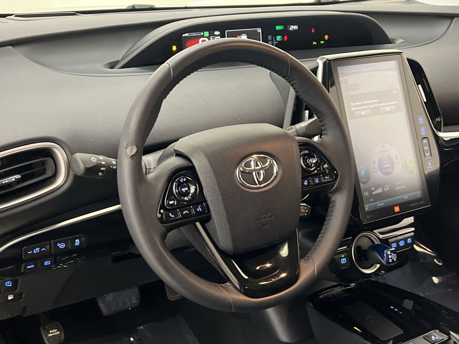 Used 2020 Toyota Prius Prime Limited image 14