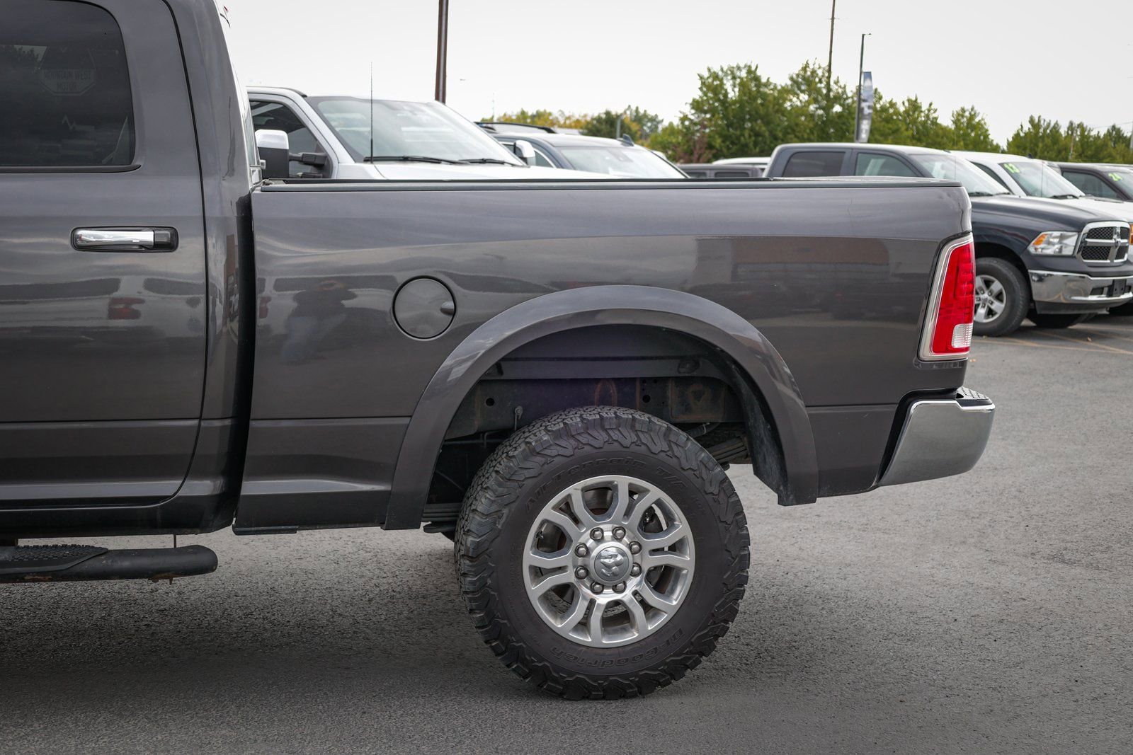 Used 2018 RAM 3500 Laramie w/ Protection Group image 8