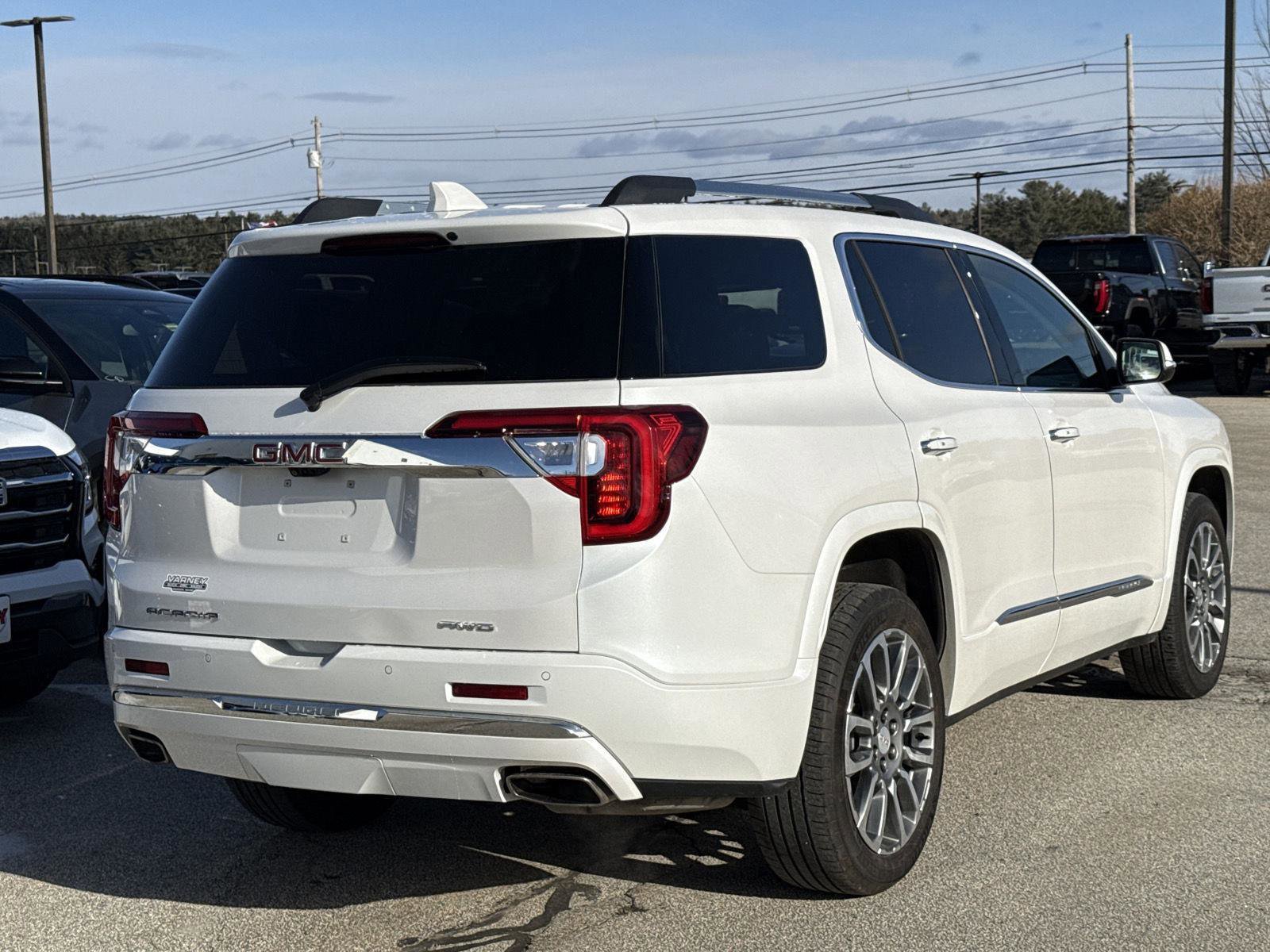 Used 2023 GMC Acadia Denali w/ Denali Technology Package image 7