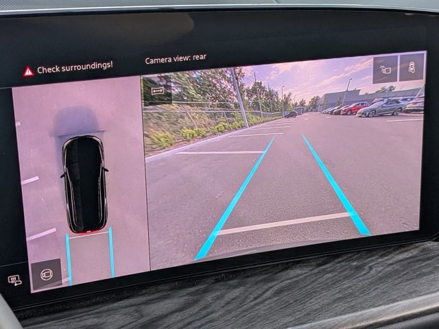 Used 2025 Audi Q5 Premium w/ Convenience Package image 12