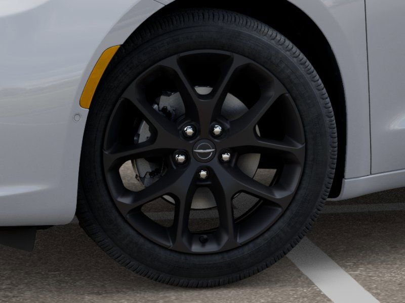 New 2026 Chrysler Pacifica Limited w/ S Appearance Package image 8